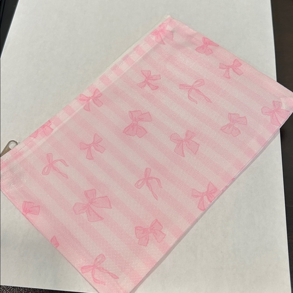 Pink Bow Makeup Pouch - Picture 2 of 3